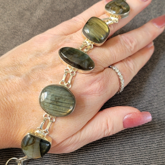 Elegant Blue Green Labradorite Bracelet In 925 Silver Links Green Stone Bracelet - Picture 5 of 5
